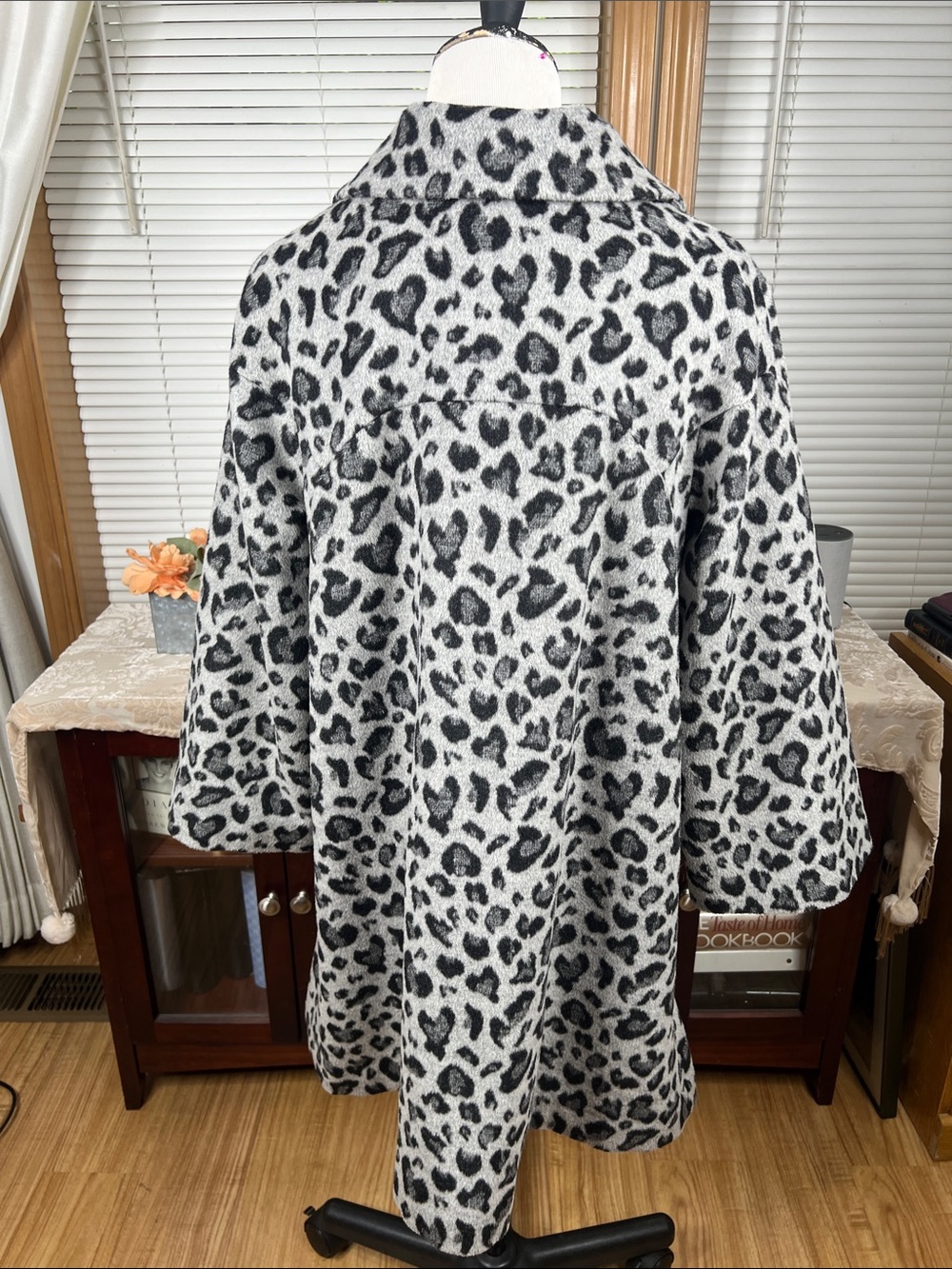 Anthropologie Elevenses Leopard Swing Trapeze Coat Size Large EUC - Picture 4 of 8